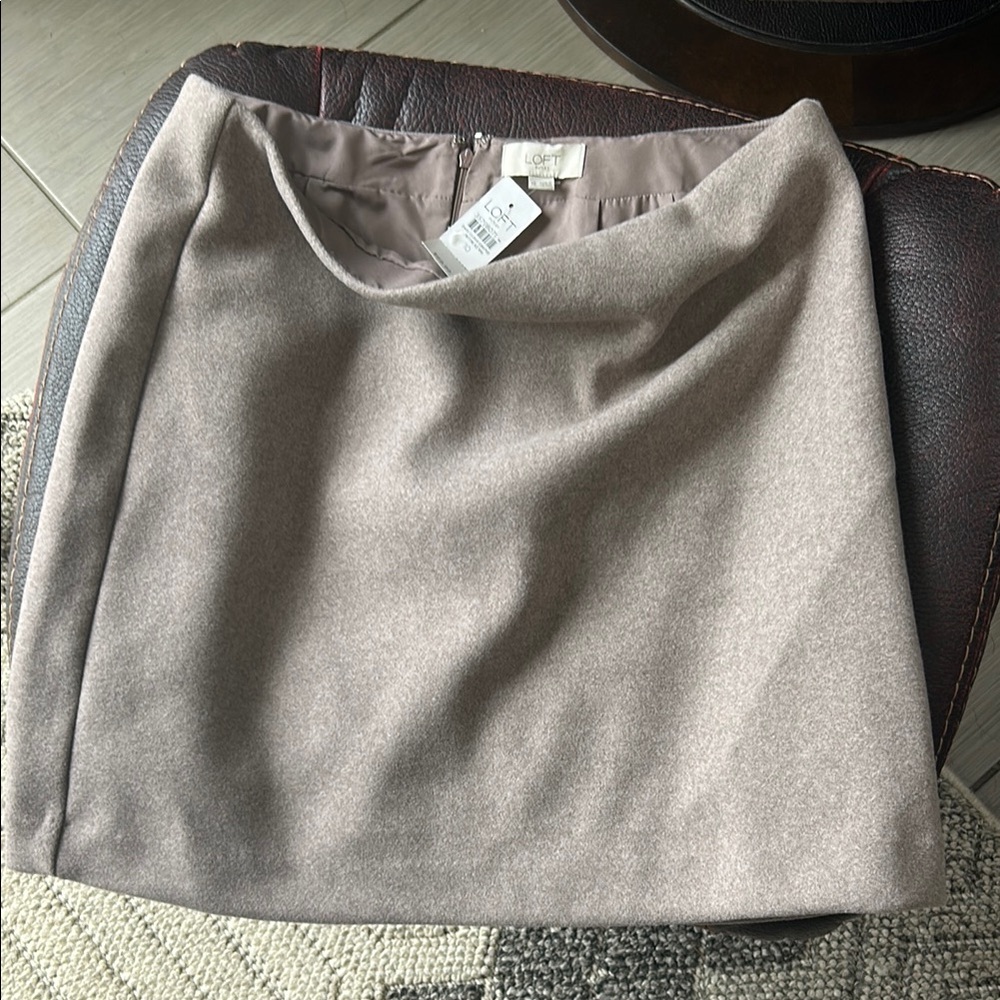 LOFT Gray Mini Pencil Skirt for Work